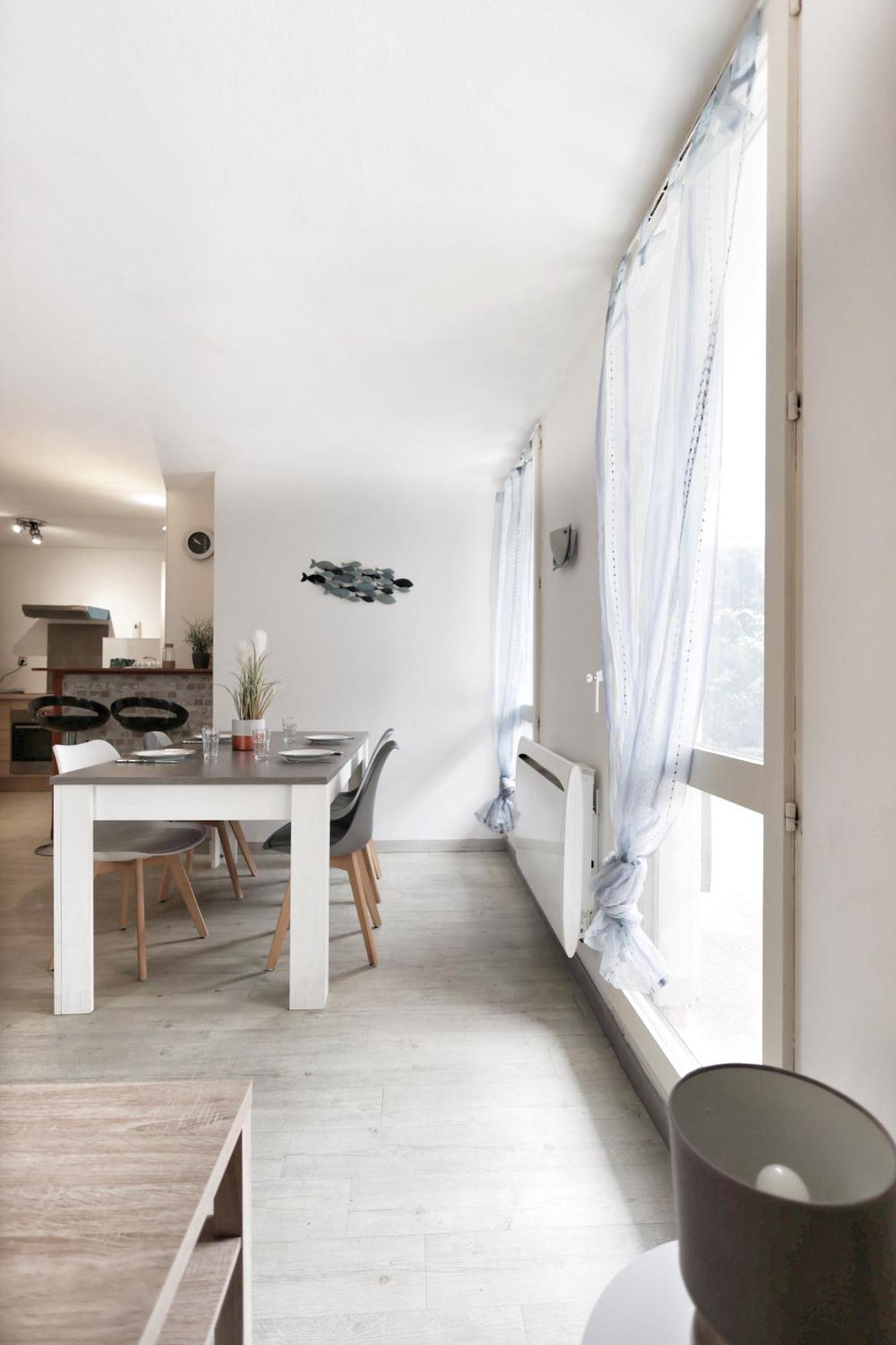 Appartement Familial Avec Jardin Ensoleille Dans La Cite Des Potiers ヴァロリス エクステリア 写真